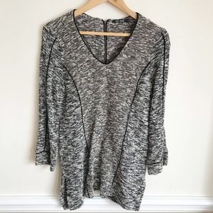 Nic + Zoe Black and White Marled Vneck Knit Tunic Sz M